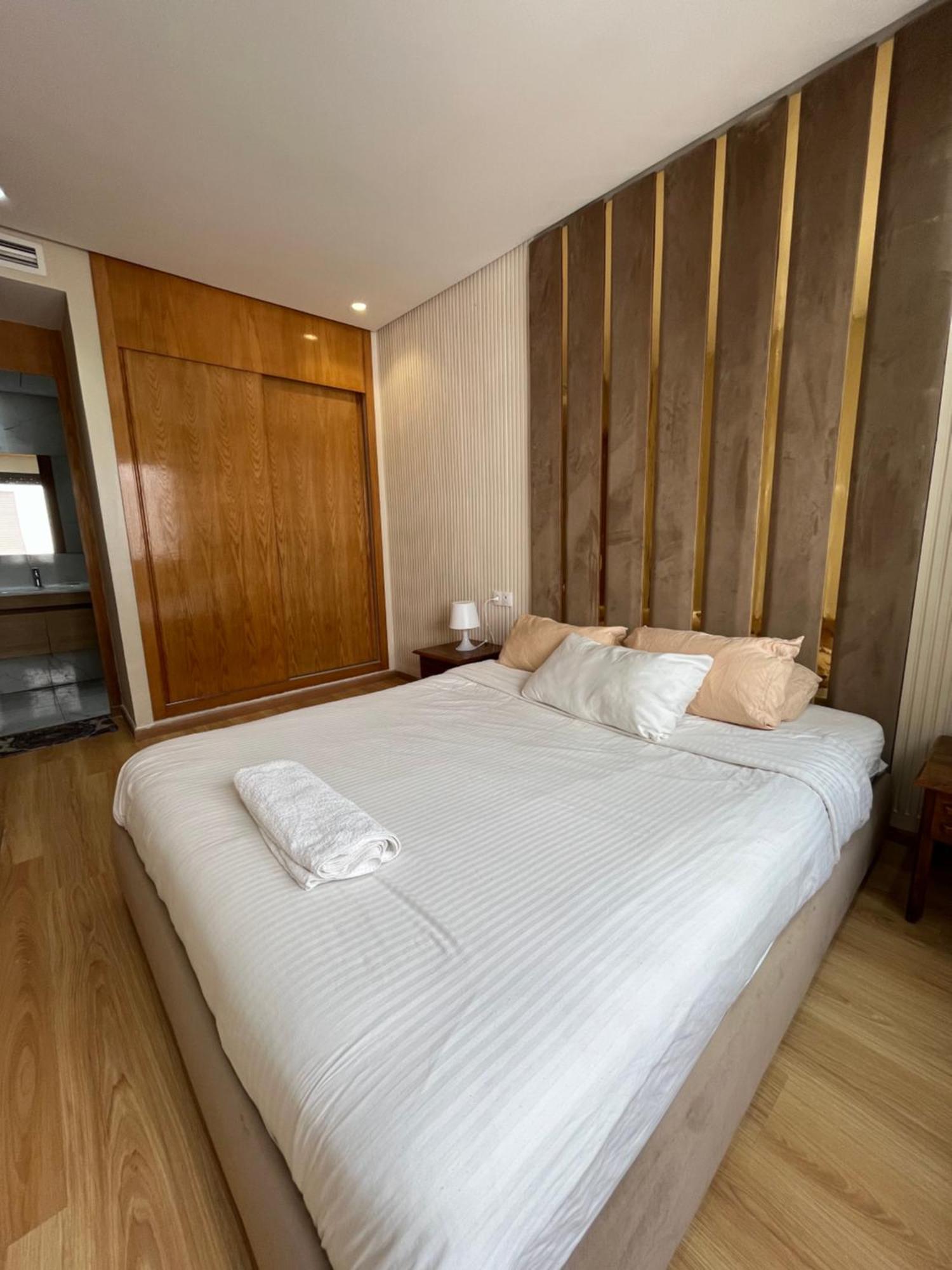 Luxury Appartement In Heart Of Casablanca Maarif Bagian luar foto