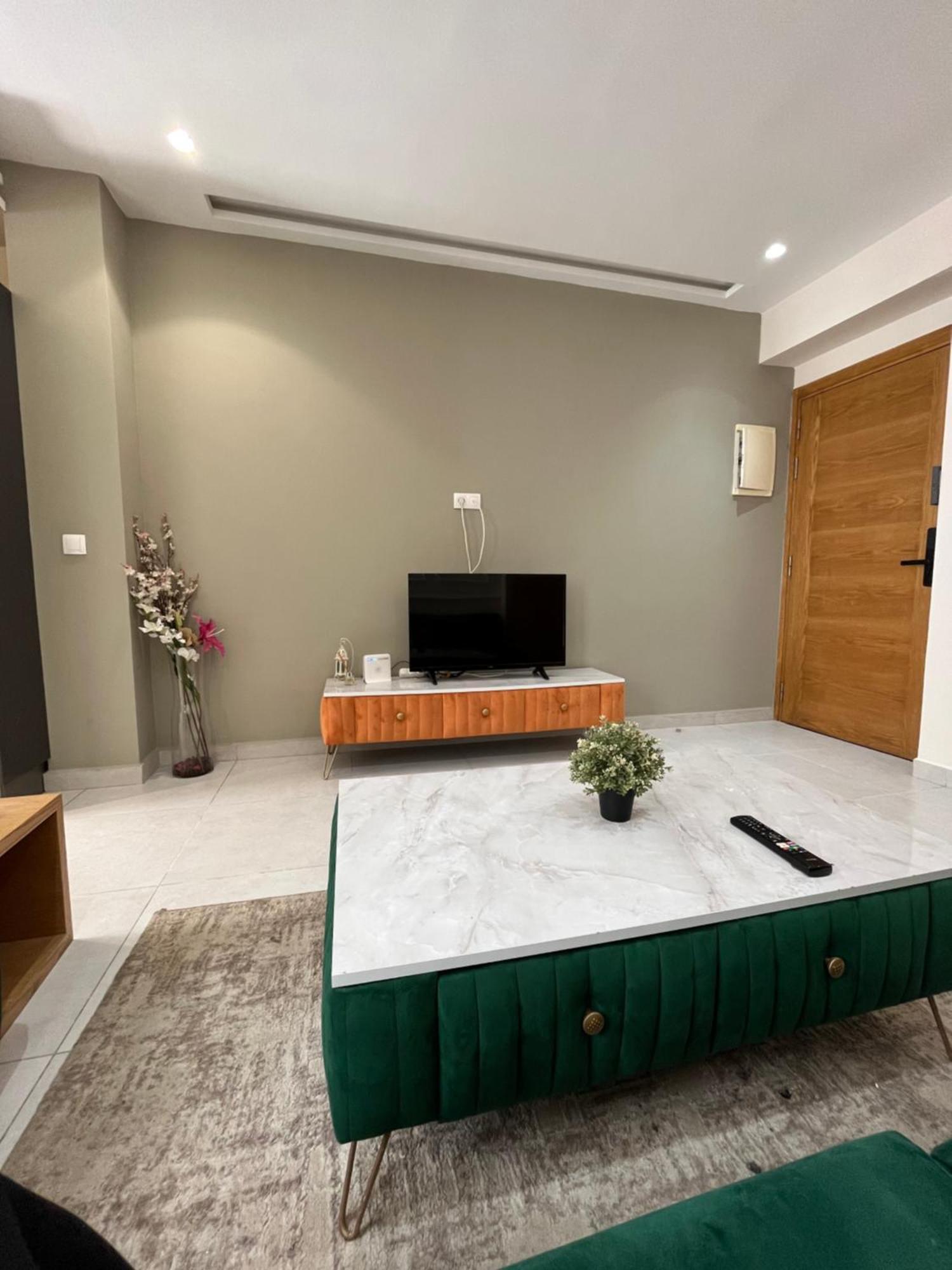 Luxury Appartement In Heart Of Casablanca Maarif Bagian luar foto