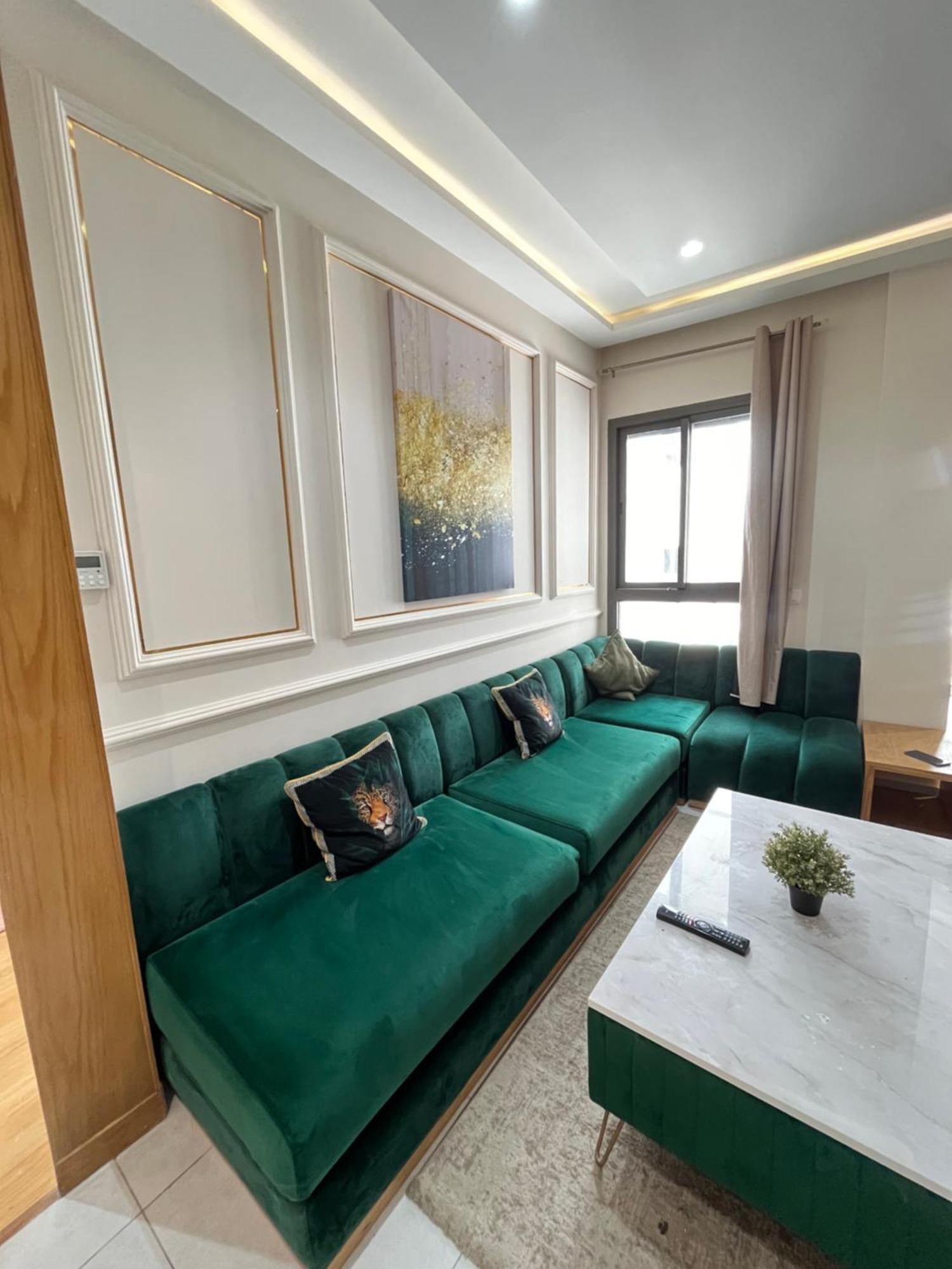 Luxury Appartement In Heart Of Casablanca Maarif Bagian luar foto